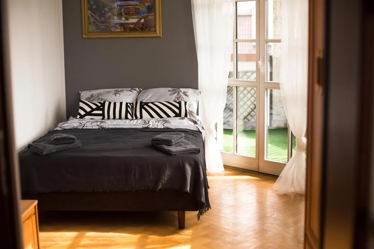 V Hostel Warsaw Inn